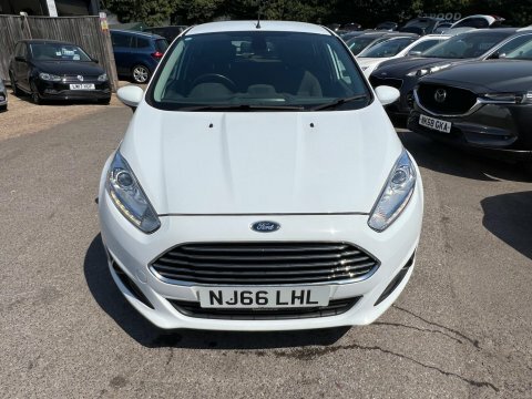 Ford Fiesta 1.0 Ecoboost Hybrid Mhev 125 St-line X  #2