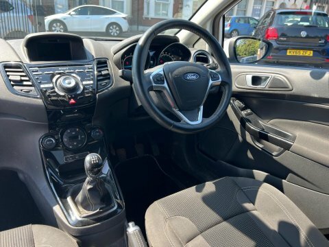 Ford Fiesta 1.0 Ecoboost Hybrid Mhev 125 St-line X  #20