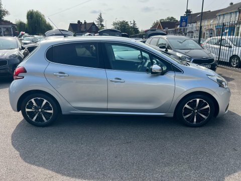 Peugeot 208 1.2 Puretech Allure Silver #6