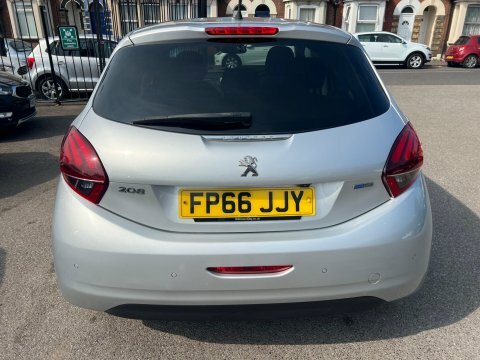 Peugeot 208 1.2 Puretech Allure Silver #4