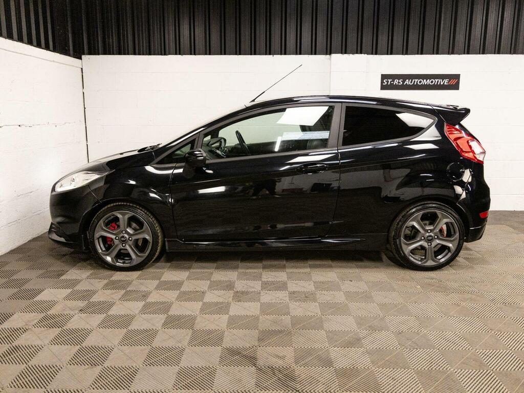 Ford Fiesta 1.6T Ecoboost St-2 Euro 6 Black #4