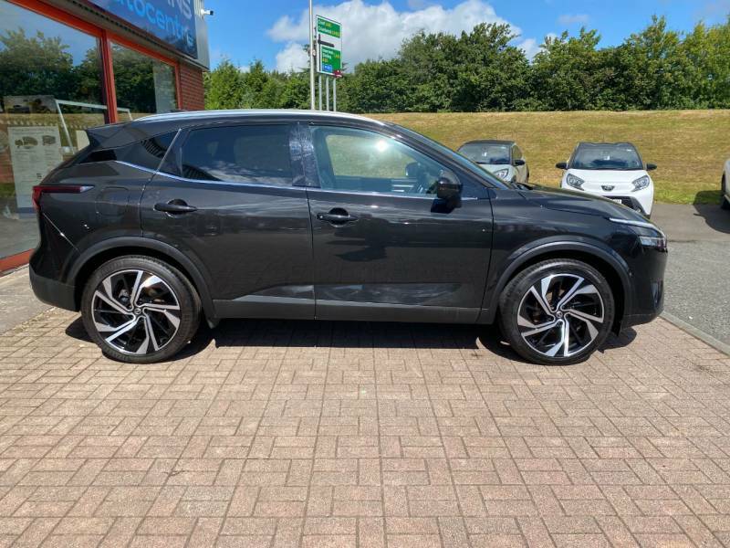 Nissan Qashqai Tekna 1.3 Dig-t 158 Mhev - 2022 22 ST22MHK Black #4