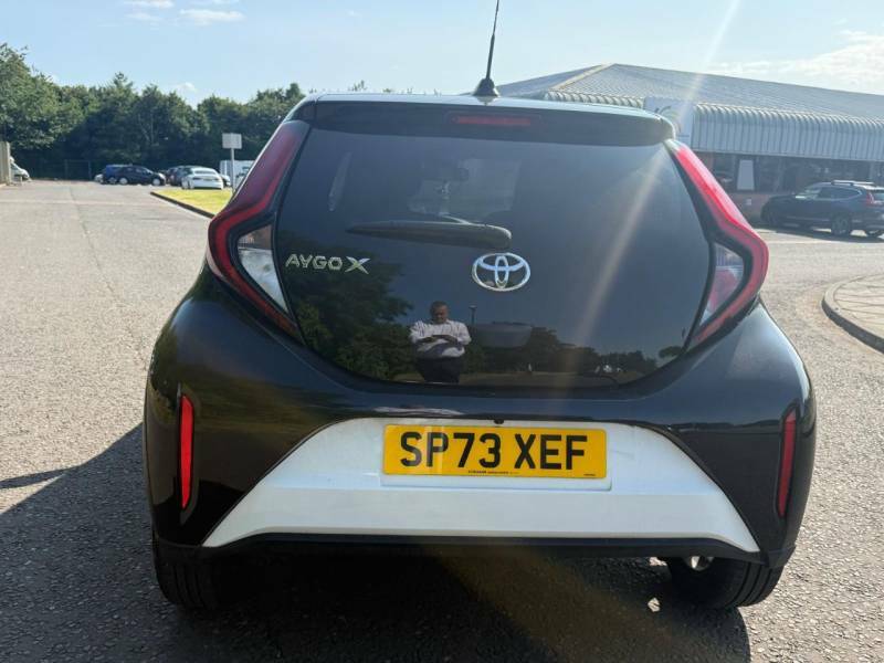 Toyota Aygo X Edge 1.0 Vvt-i White #4