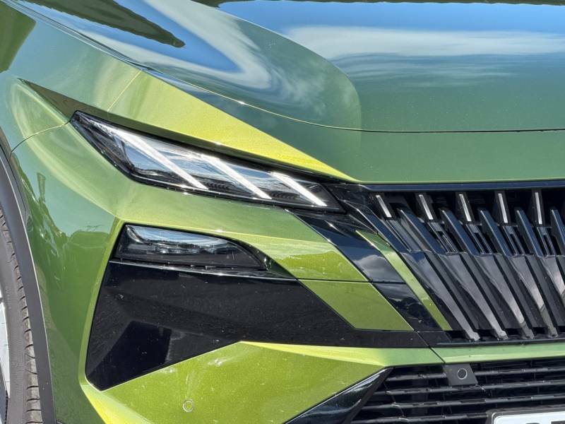Peugeot 408 1.2 Hybrid 145 Gt Premium E-dsc6 Green #2