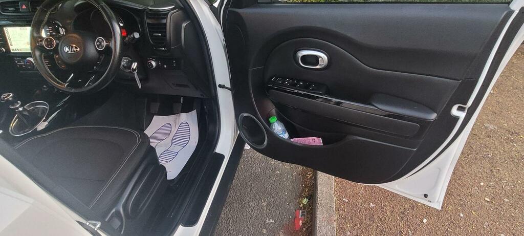 Kia Soul 1.6 Crdi Connect Plus 126 Bhp Silver #9