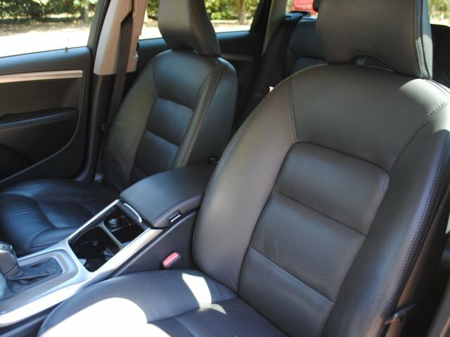 Volvo XC70 2.4 D4 Se Lux Green #3