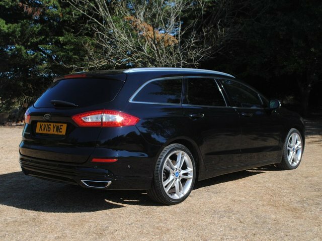 Ford Mondeo 2.0 Tdci Titanium Estate Black #2