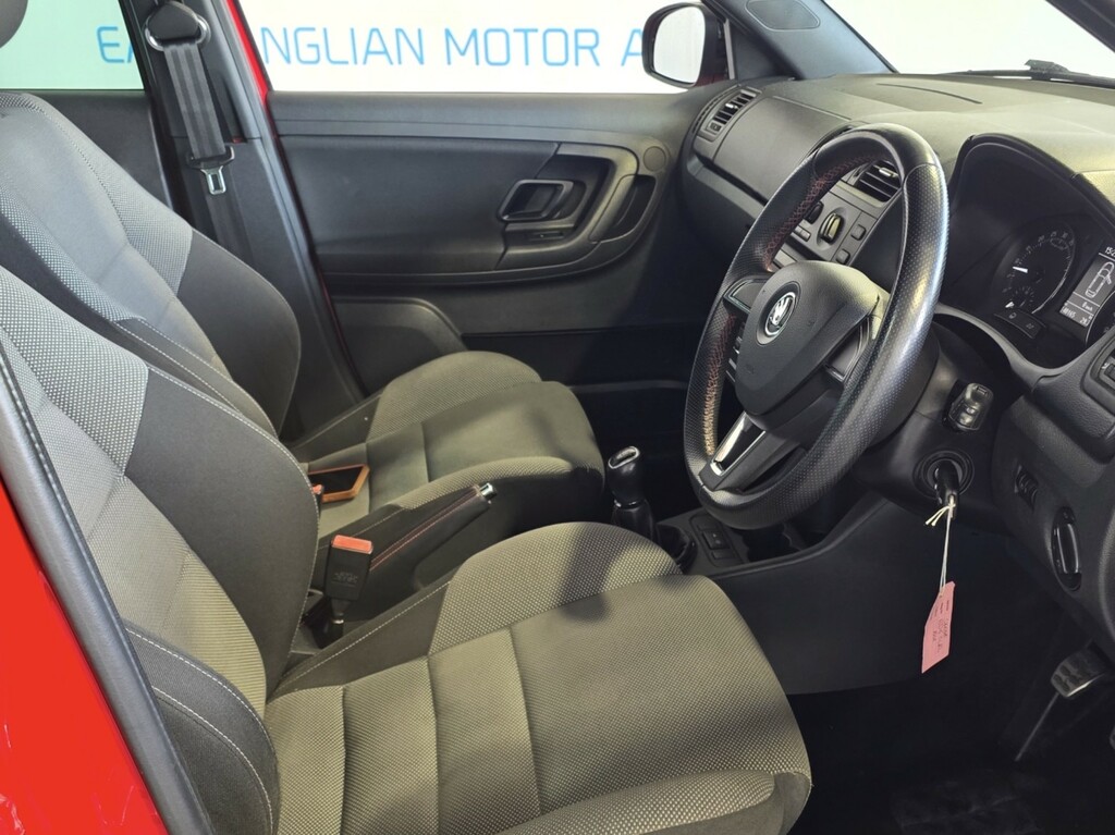 Skoda Fabia 1.6 Tdi Monte Carlo Red #4
