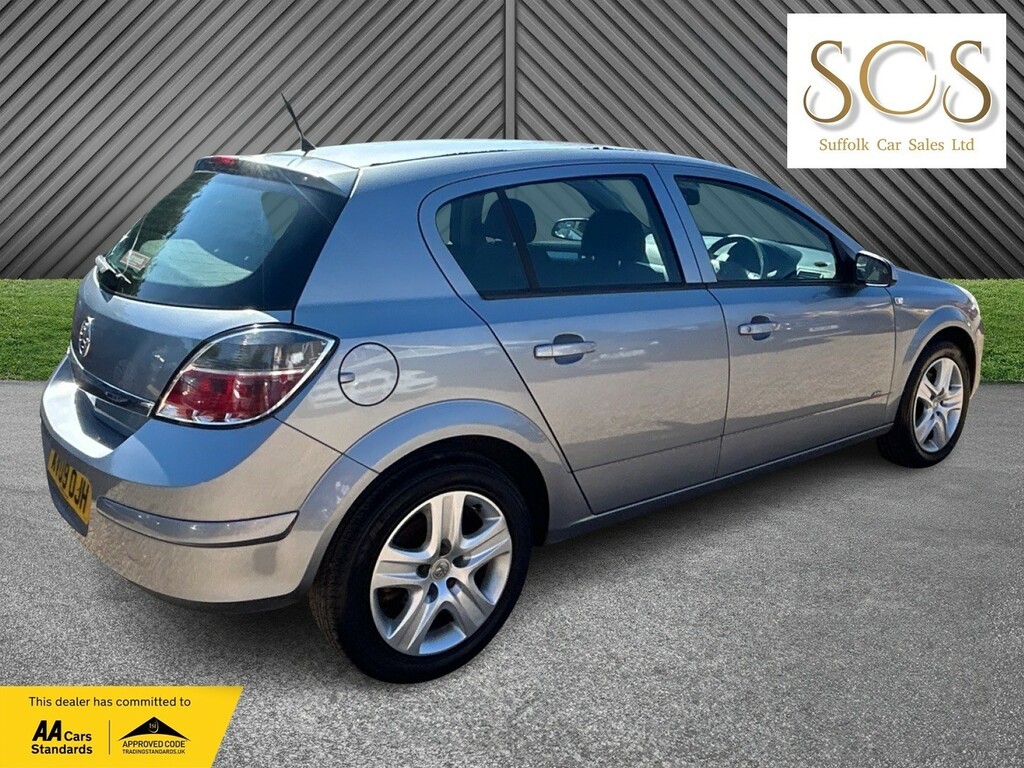 Vauxhall Astra 1.4 I 16V Active Silver #2