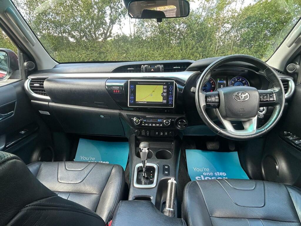 Toyota HILUX 2.4 D-4d Active Double Cab Pickup 4Wd Eu6 3.5 White #14