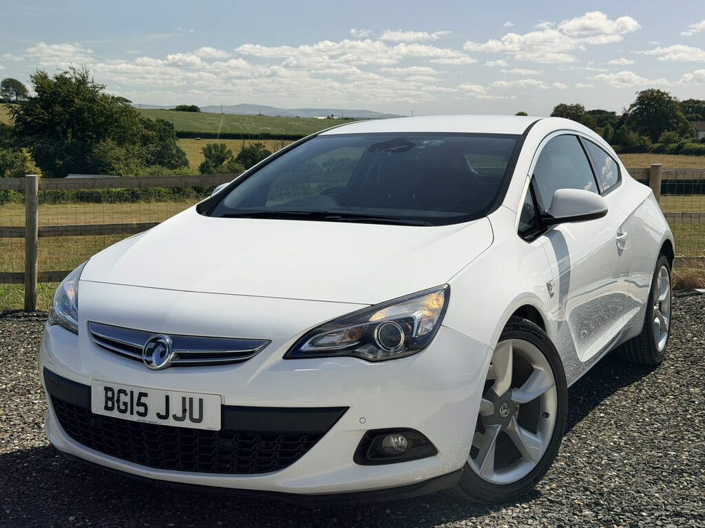 Vauxhall Astra GTC 1.4 I Turbo Sri White