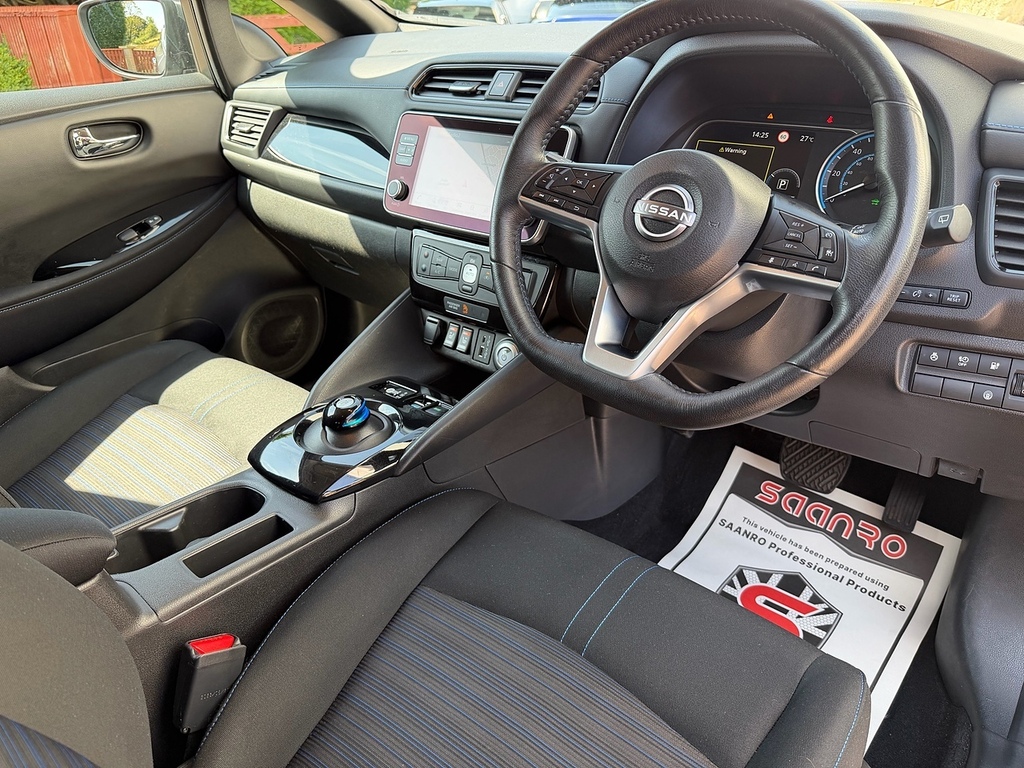 Nissan Leaf N-connecta U745 Ulez Grey
