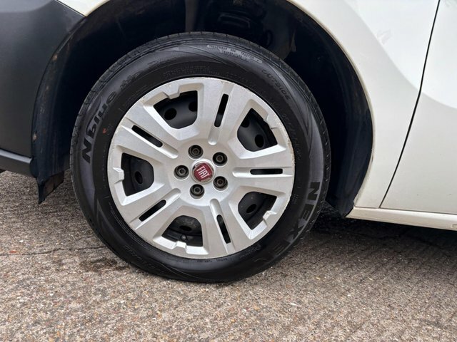 Fiat Doblo Multijetii Tecnico L1 H1 White #6
