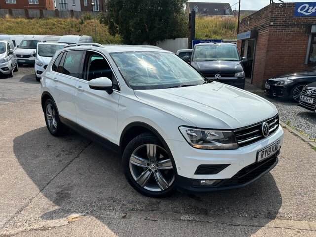 Volkswagen Tiguan Tdi Match Dsg 4Motion RY19KXD White #3