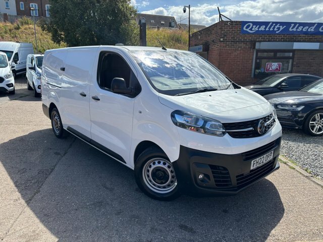 Vauxhall Vivaro Turbo D 2900 Dynamic White #3