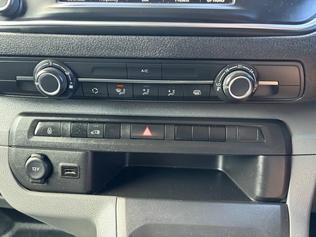 Vauxhall Vivaro 100Kw Elite L 50Kwh Estate Black #26