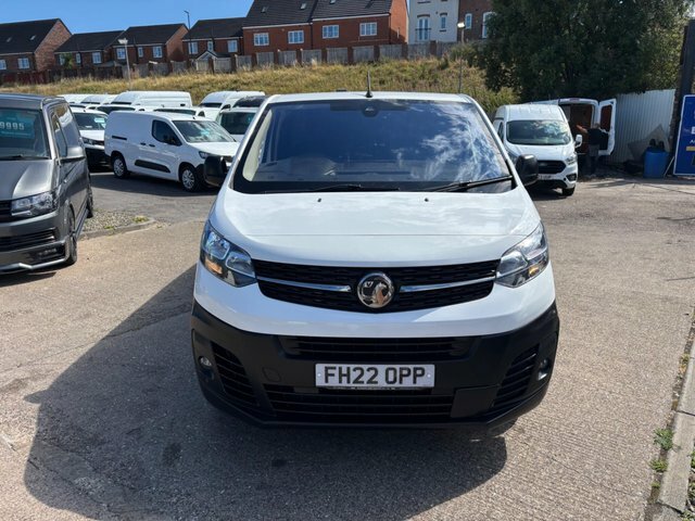 Vauxhall Vivaro Turbo D 2900 Dynamic White #2