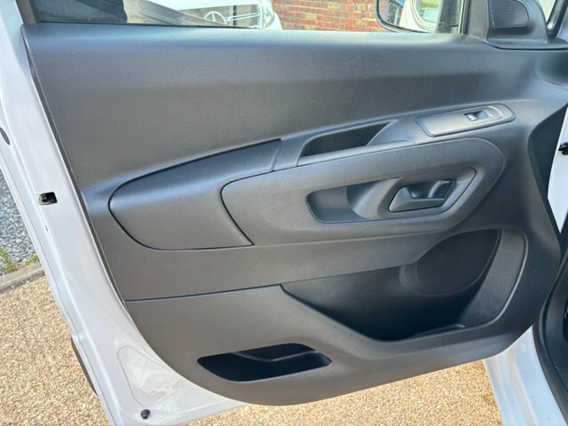 Peugeot Partner 1.5 Bluehdi 1000 Professional Premium Standard P White #19