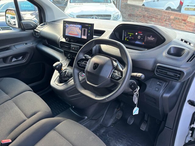 Peugeot Partner 1.5 Bluehdi 1000 Professional Premium Standard P White #9