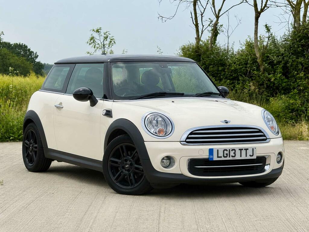 Mini Hatch 1.6 Cooper Euro 5 White