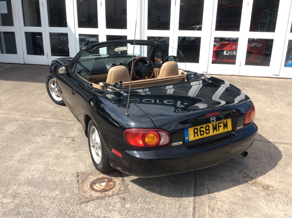 Mazda MX-5 1.8 Vs Black #2