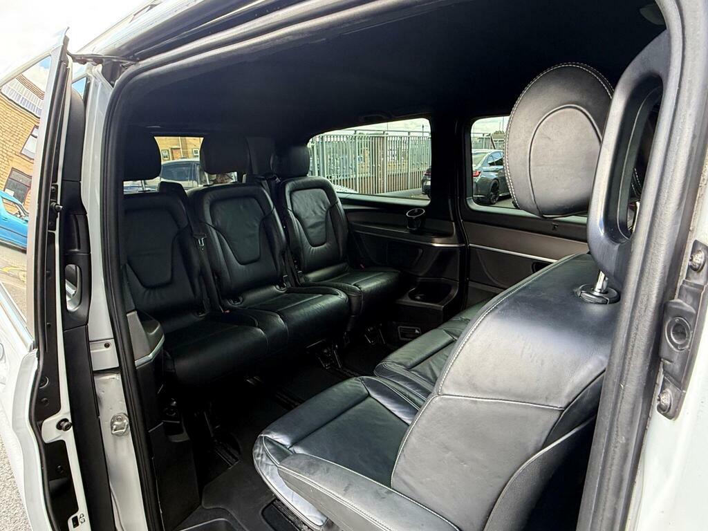 Mercedes-Benz V Class V220 Sport Bluetec Black #15