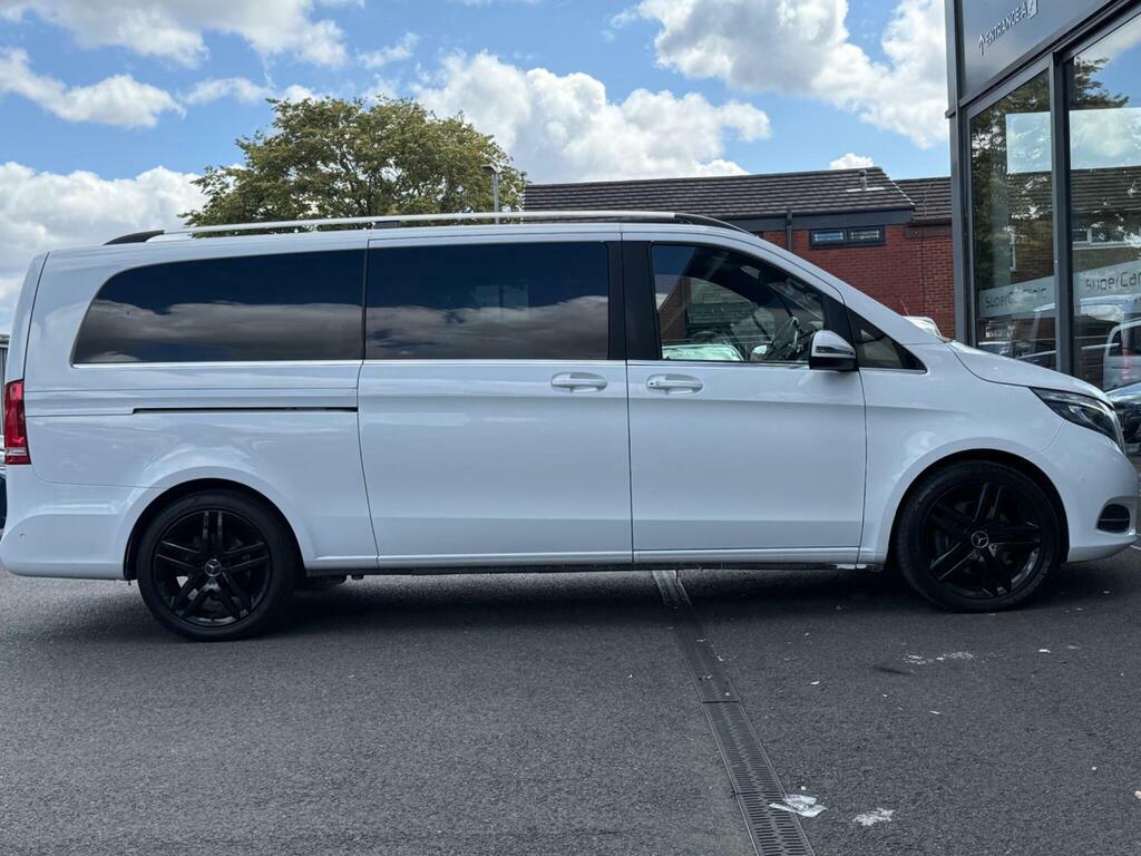 Mercedes-Benz V Class V220 Sport Bluetec Black #10