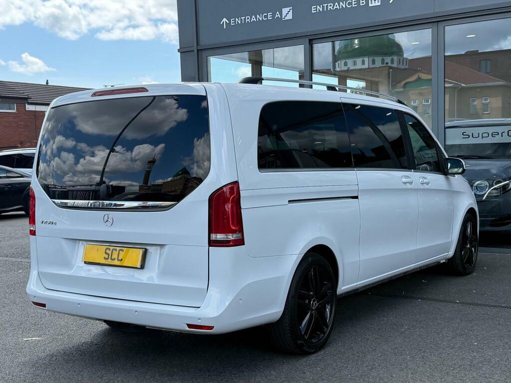 Mercedes-Benz V Class V220 Sport Bluetec Black #12