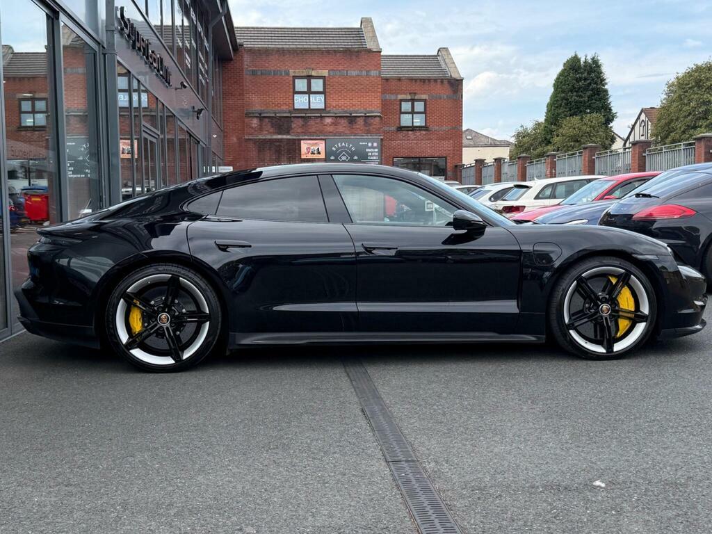 Porsche Taycan Performance Plus 93.4Kwh Turbo S 4Wd Black #4
