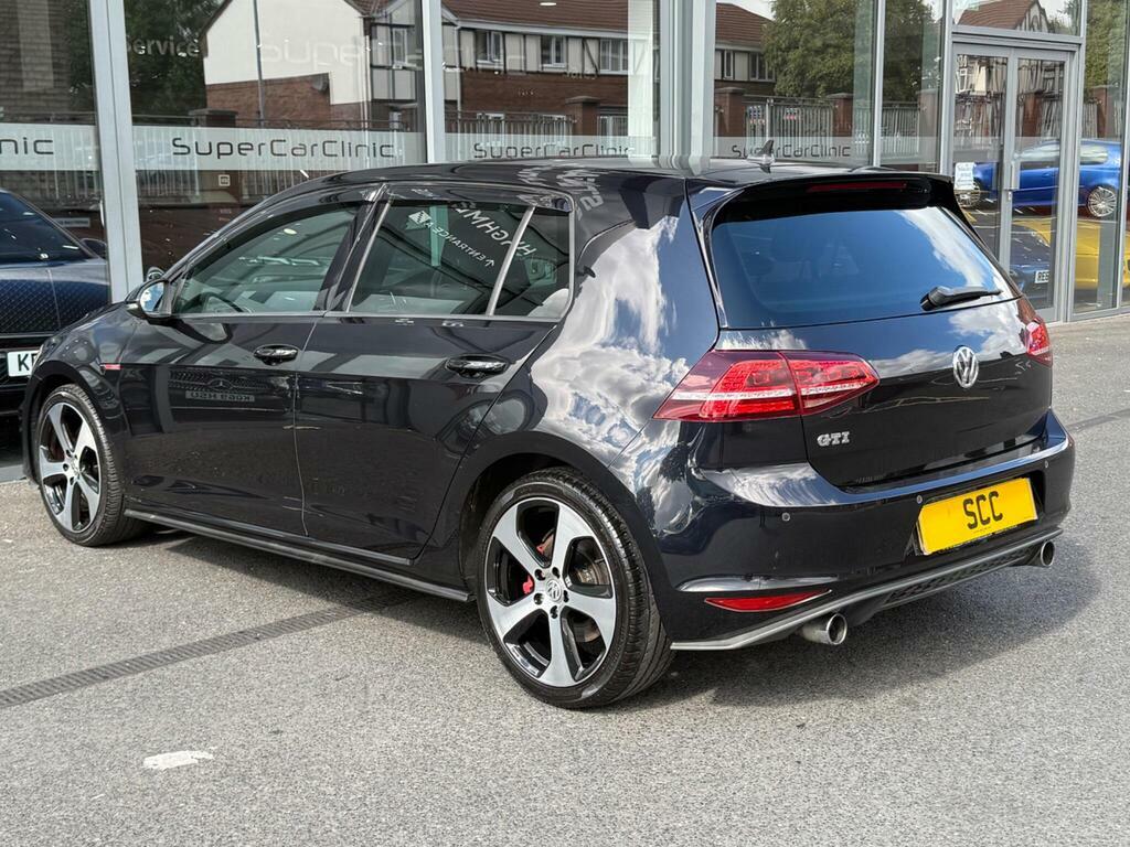 Volkswagen Golf Se Tdi Bluemotion Technology 5-Door Red #8