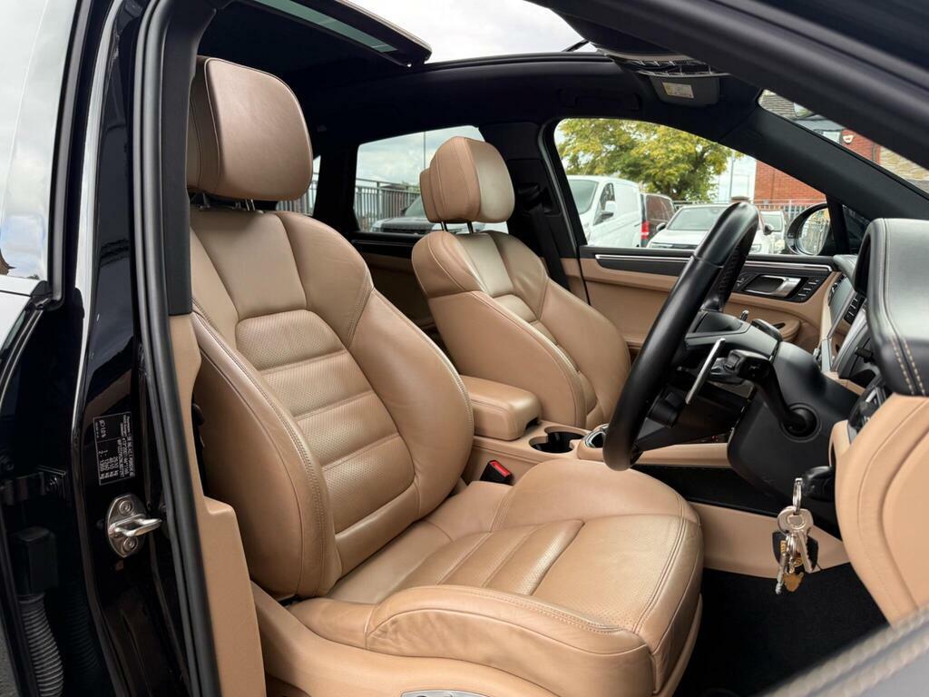 Porsche Macan 2.0L T Pdk Pan Roof Sports Chrono Air Suspension H Black #14