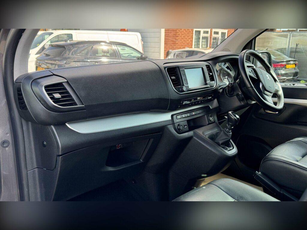 Peugeot Traveller 2.0 Bluehdi Allure Long  #18