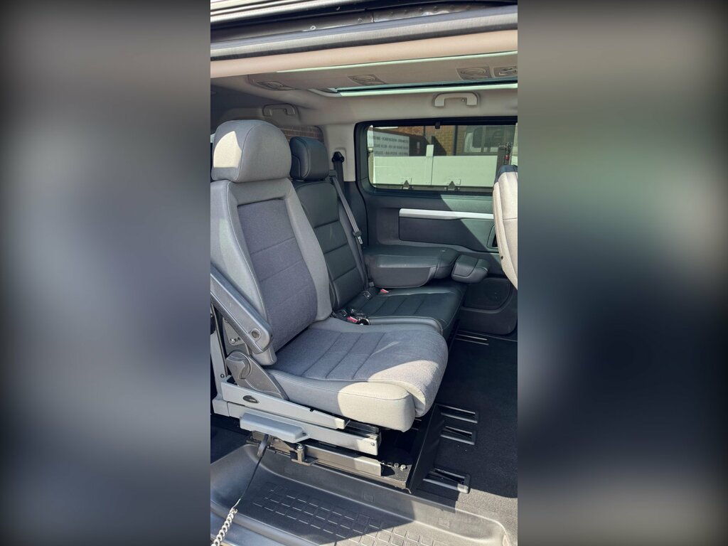 Peugeot Traveller 2.0 Bluehdi Allure Long  #21