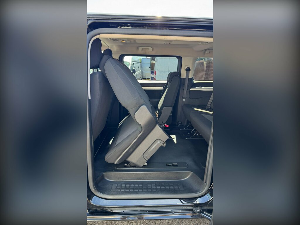 Toyota PROACE 1.5D Shuttle Medium Mpv Mwb Euro Black #2