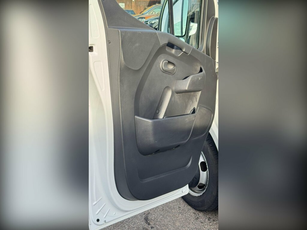 Renault Master 2.3 Dci 35 Business Fwd Lwb Medium Roof Euro 6 White #24