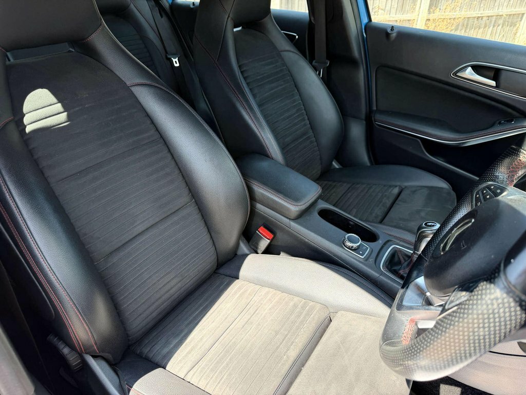 Mercedes-Benz A Class A 250 4Matic Amg Premium Blue #30