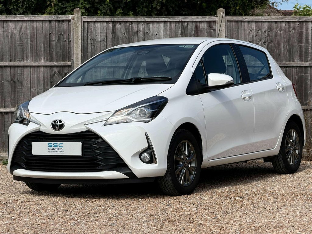 Toyota Yaris 1.5L Icon White #2