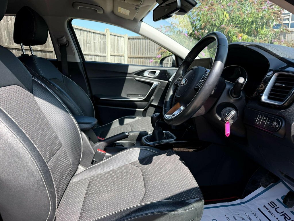 Kia Ceed 1.6 Crdi 2 Nav Sportswagon Euro 6 Ss ... 20 Black #28