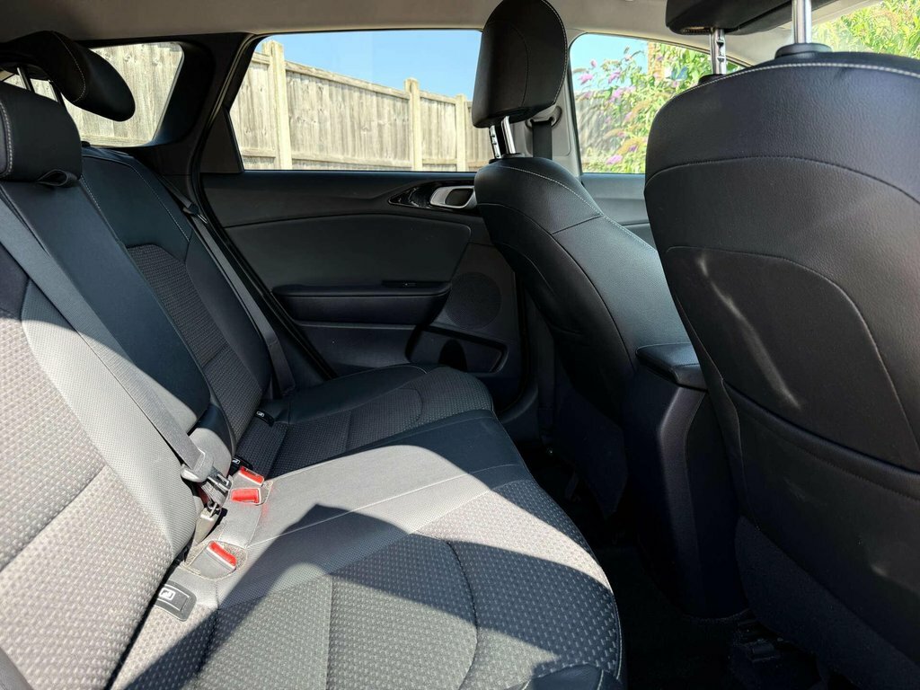 Kia Ceed 1.6 Crdi 2 Nav Sportswagon Euro 6 Ss ... 20 Black #35
