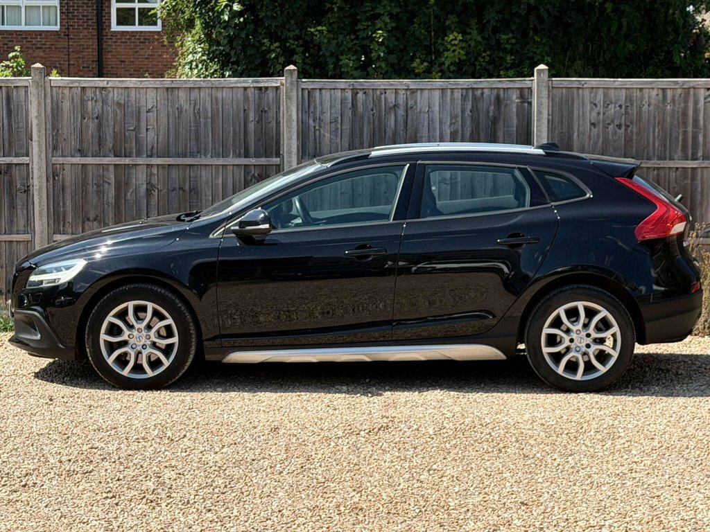 Volvo V40 Cross Country 1.5 V40 Cross Country Professional T3 Black #13