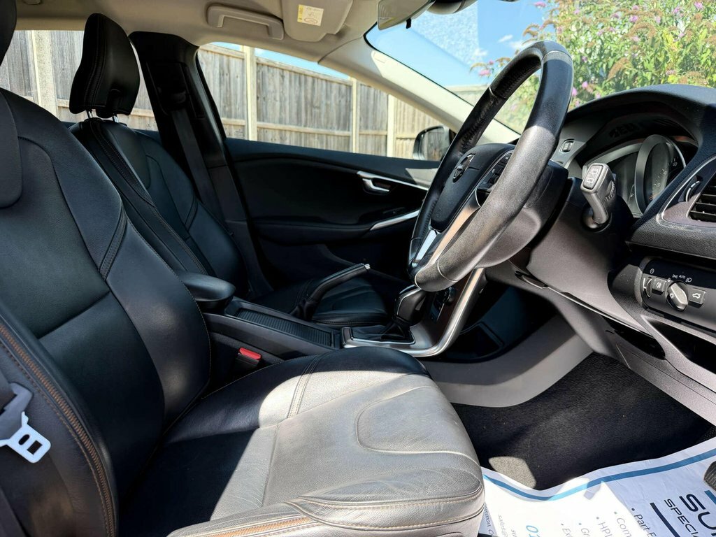 Volvo V40 Cross Country 1.5 V40 Cross Country Professional T3 Black #29