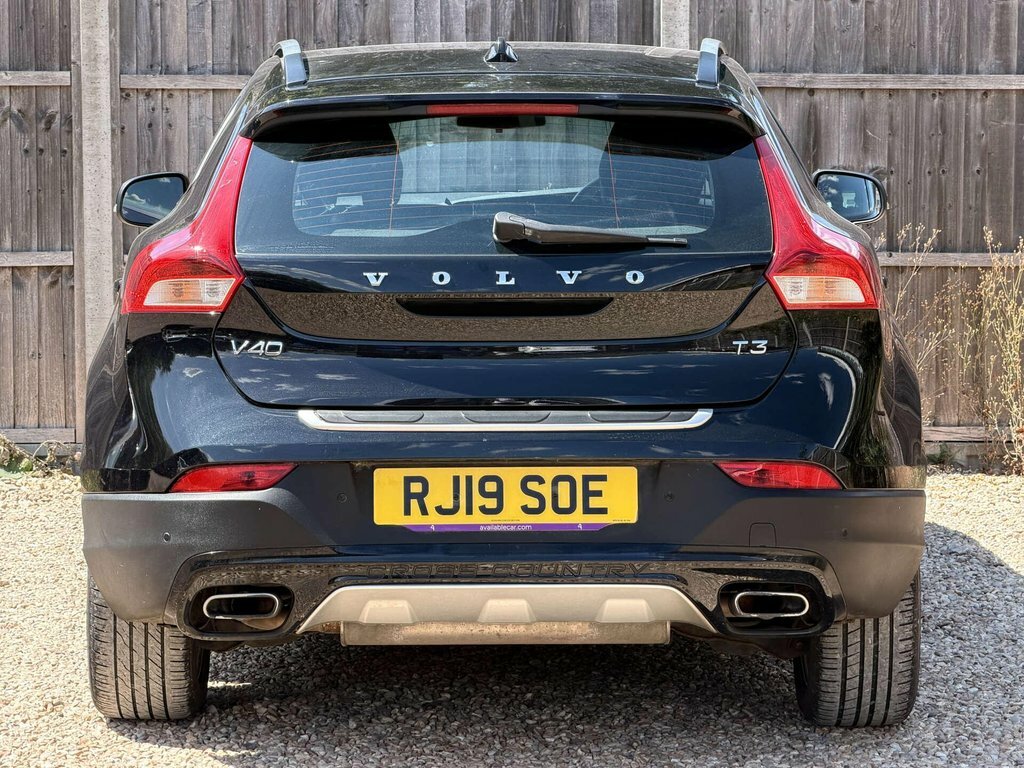 Volvo V40 Cross Country 1.5 V40 Cross Country Professional T3 Black #12