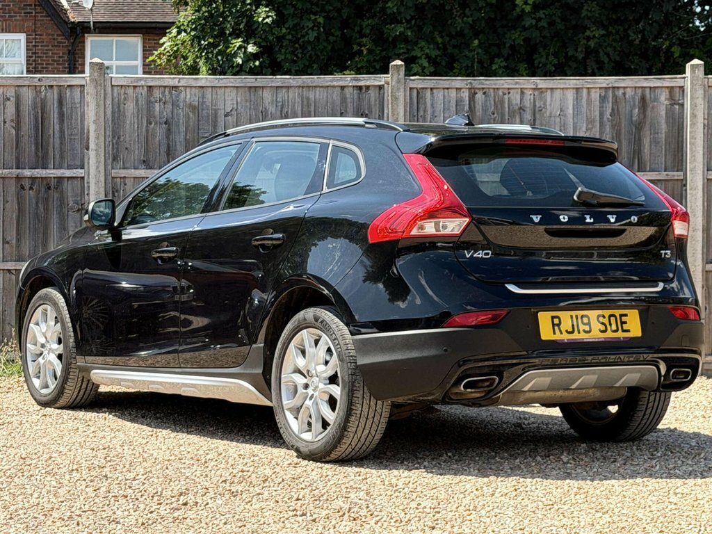 Volvo V40 Cross Country V40 Cross Country T3 Black #4