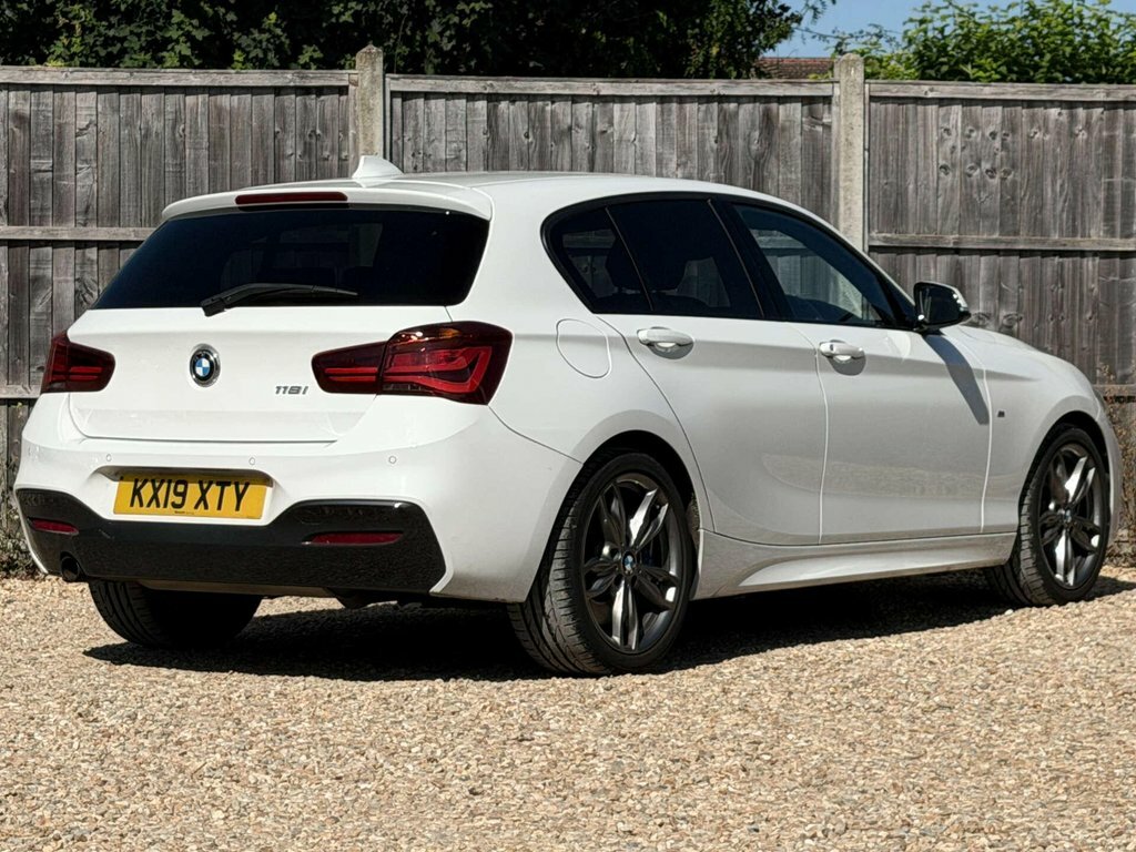 BMW 1 Series 1.5L M Sport Shadow Edition White #3