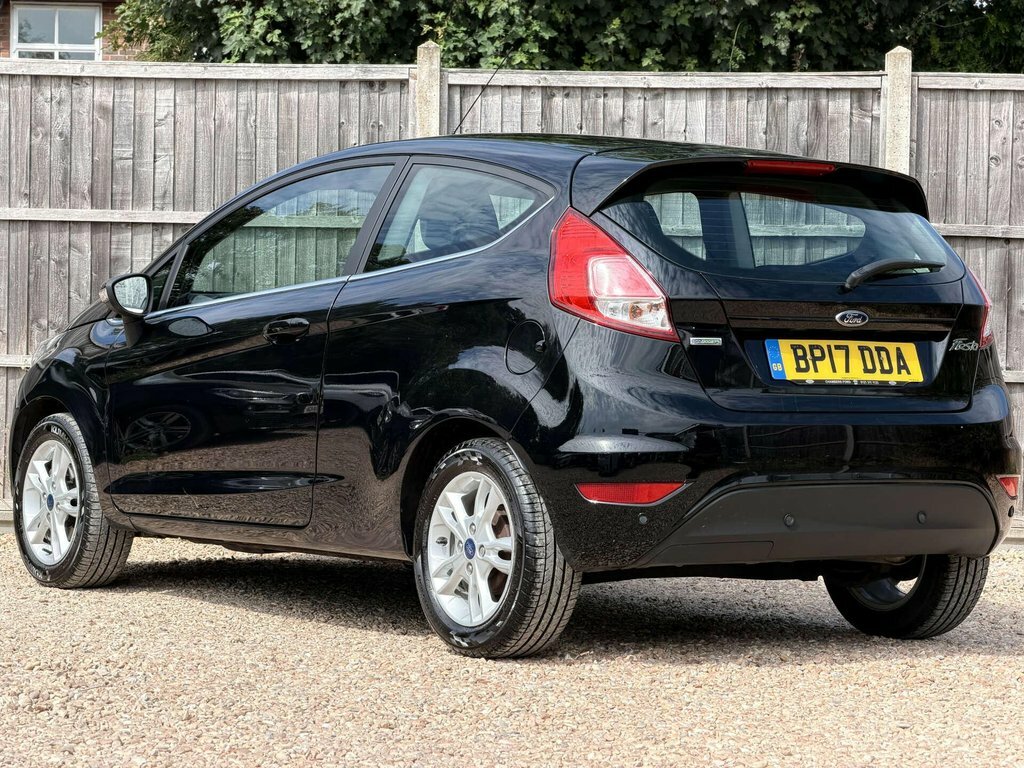 Ford Fiesta 1L Zetec Black #4