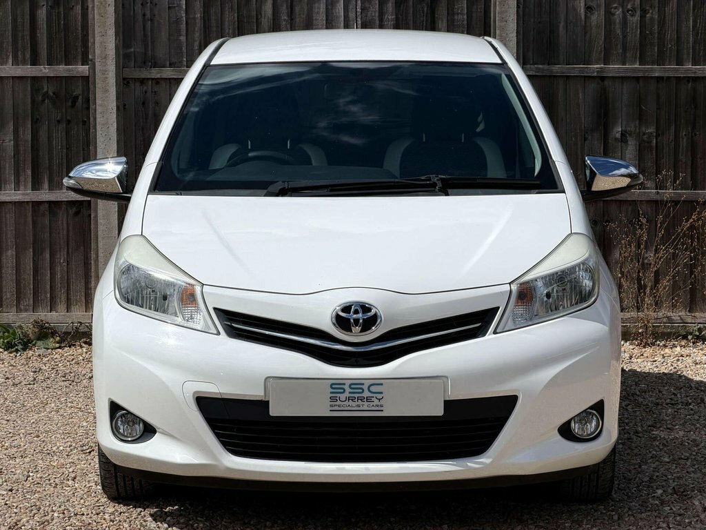 Toyota Yaris 1.3L Tr Red #11