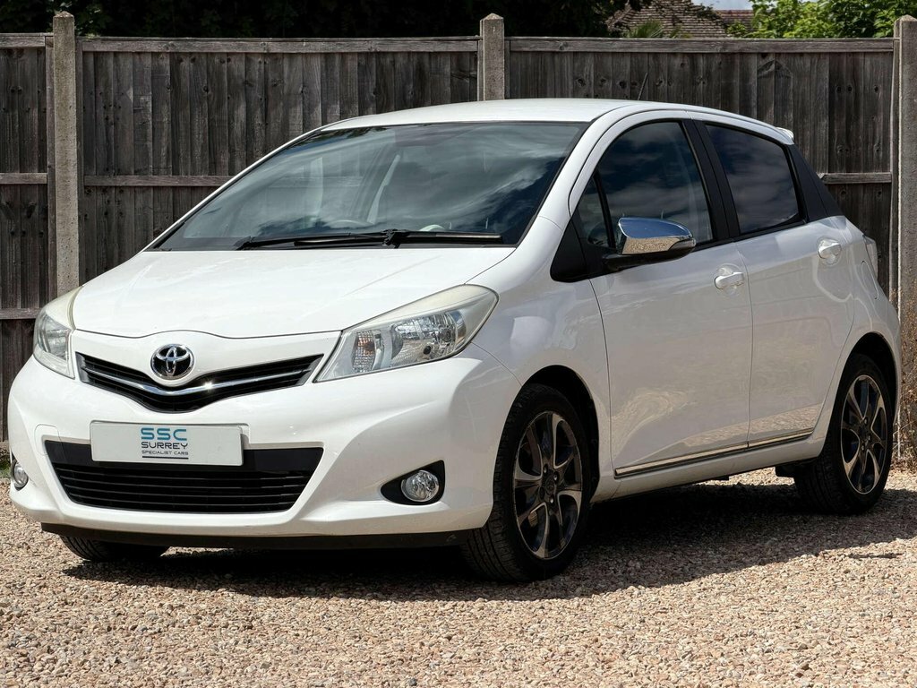 Toyota Yaris 1.3L Trend White #2