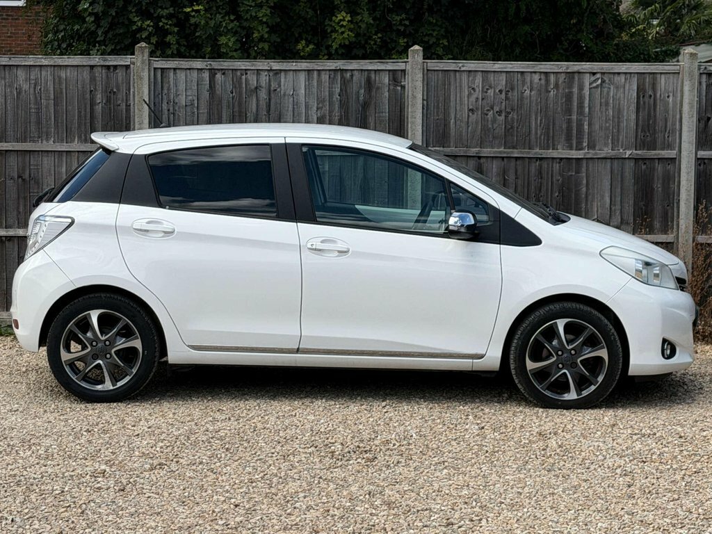 Toyota Yaris 1.3L Tr Red #14