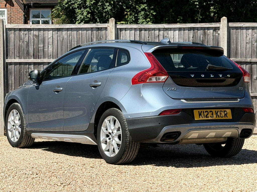 Volvo V40 Cross Country 1.5L Pro Blue #4