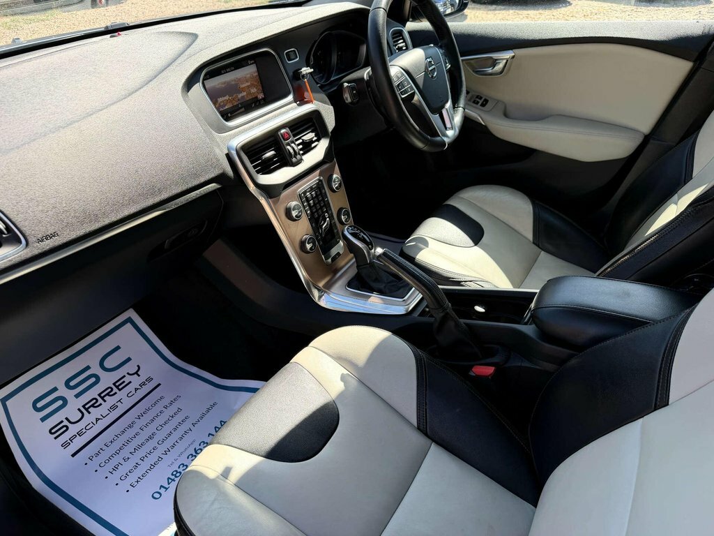 Volvo V40 Cross Country 1.5L Pro Blue #6